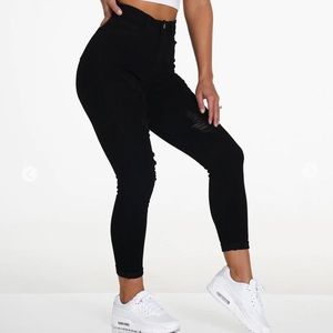 NVGTN BLACK RIPPED JEGGINGS SIZE Medium